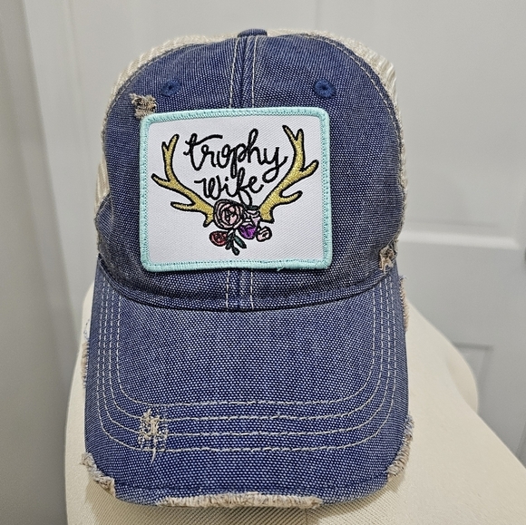 Trophy Wife Judith March Women's Baseball Cap - Picture 1 of 8